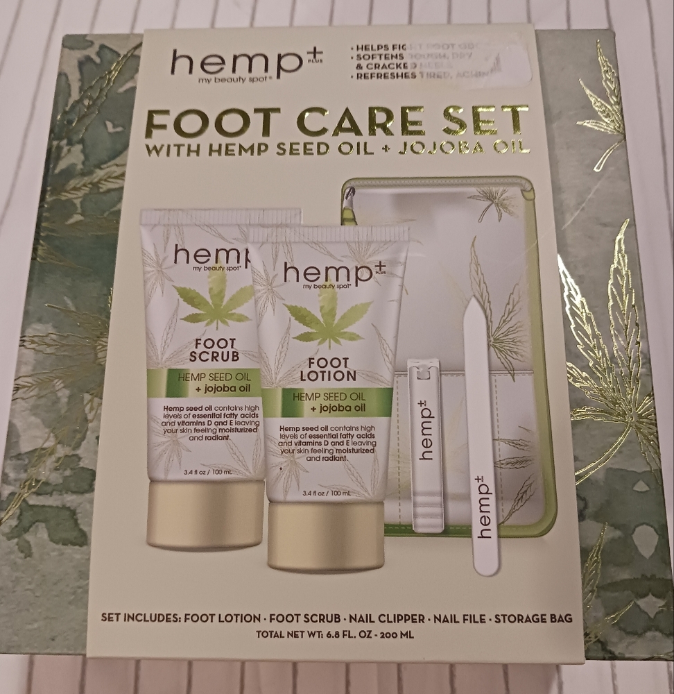 NWT! HEMP Foot Care Kit